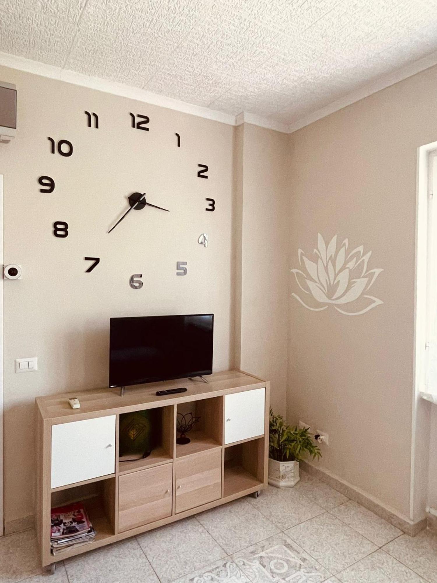 Casa Vacanze Il Fiore Di Loto Apartment Zibido San Giacomo Luaran gambar