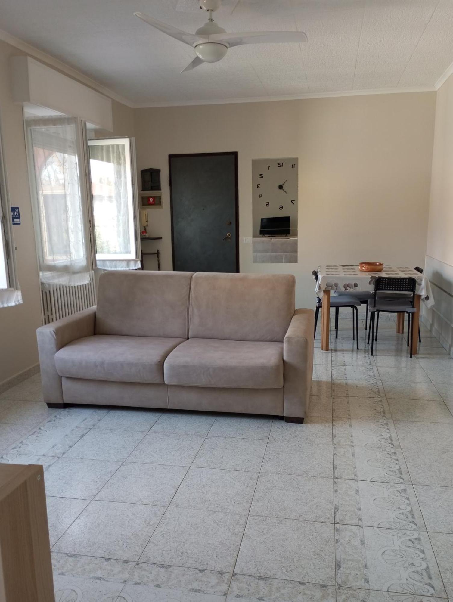 Casa Vacanze Il Fiore Di Loto Apartment Zibido San Giacomo Luaran gambar